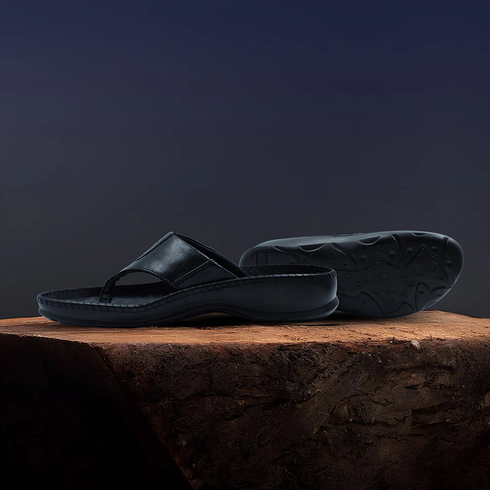 Coolers Black Casual Slipper For Men META-1 By Liberty - Image 4