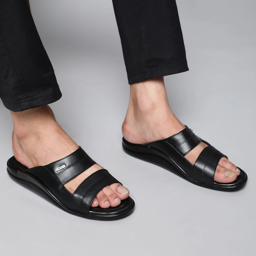 Coolers Casual Black Slippers For Men 7193-60 By Liberty - Image 5