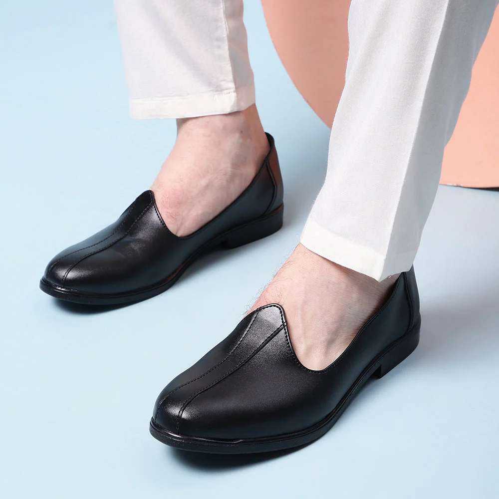 Fortune (Black) Casual Mojari Jutti For Men NAGRA By Liberty - Image 4