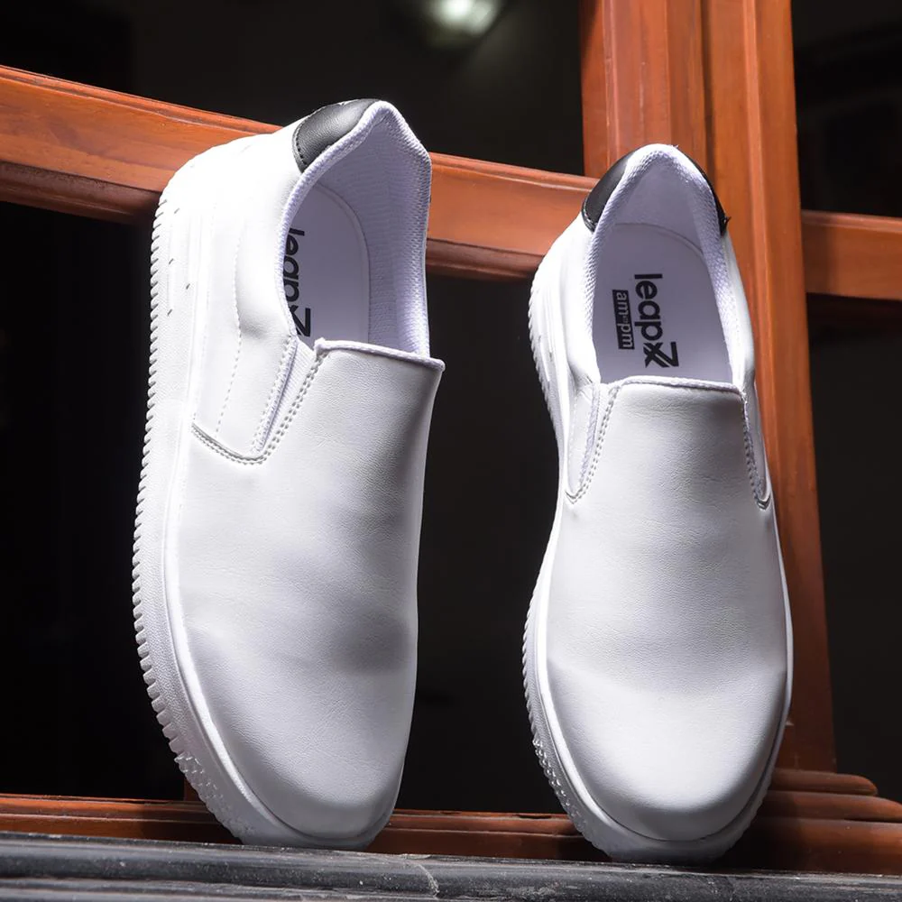 Leap7x Casual White Non-Lacing Sneakers For Men DUGLAS-2E By Liberty - Image 4