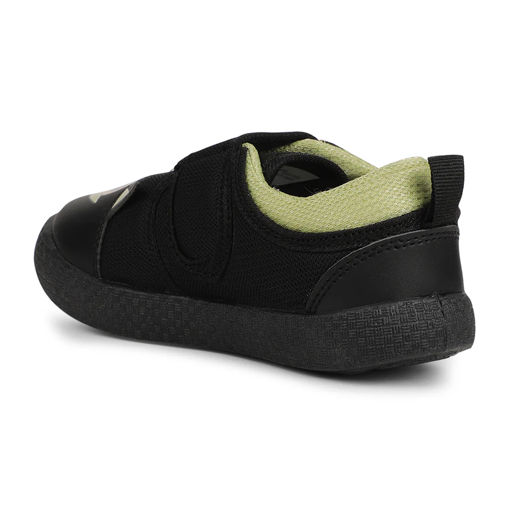 Lucy & Luke Black Casaul Non Lacing Shoes For Kids BASTIAN-60 By Liberty - Image 4
