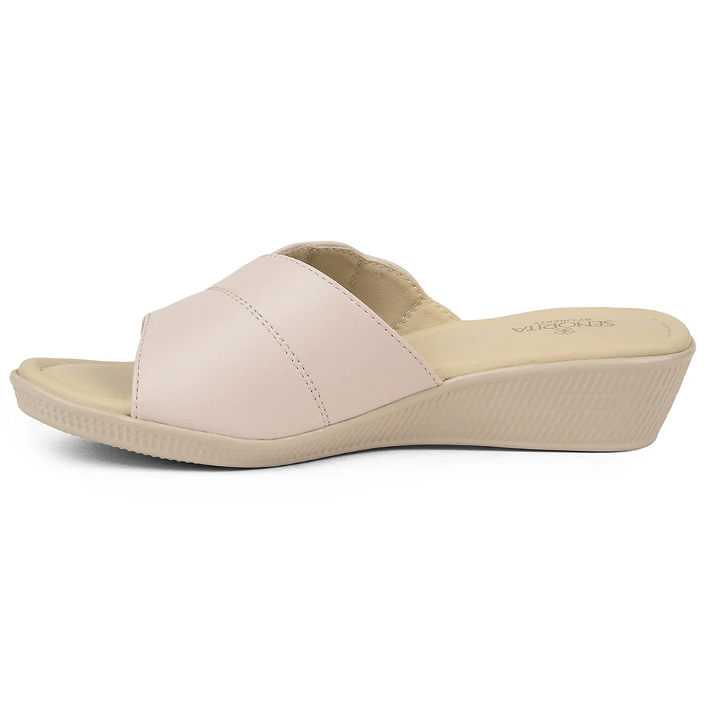 Senorita Cream Casual Sandal For Women AFL-2 By Liberty - Image 3