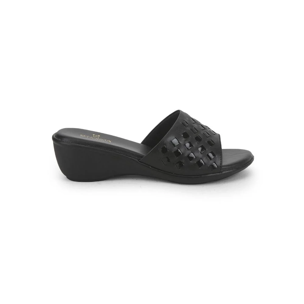 Senorita Ethnic Sandal For Ladies (Black) MDL-81 By Liberty - Image 2